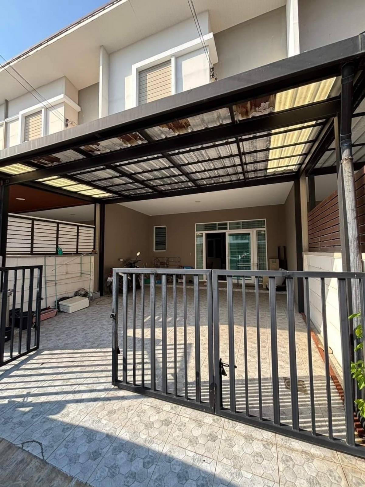 For RentTownhouseSamut Prakan,Samrong : ⭐️🚩For sale/rent, 2-storey townhouse, near Mega Bangna, Casa City Bangna Project, Km. 7, beautiful house plot, near the club (H24218)