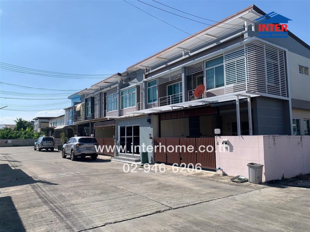 For SaleHouseNawamin, Ramindra : 2-storey townhouse, 20.7 sq.w., The Park at Fashion Village, Soi Suan Siam 24, near Fashion Island shopping mall, Soi Ram Intra 64, Suan Siam Road, Khan Na Yao District, Bangkok