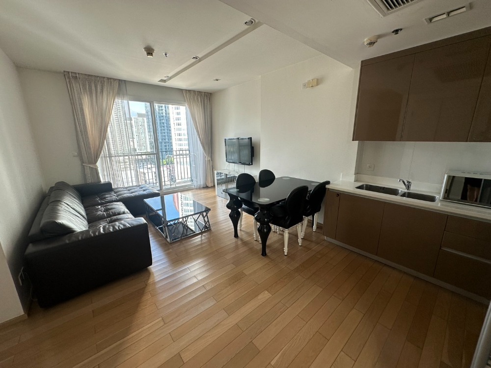 For RentCondoSukhumvit, Asoke, Thonglor : Luxury condo for rent at a special price, next to BTS Thonglor, good location, large room, privacy