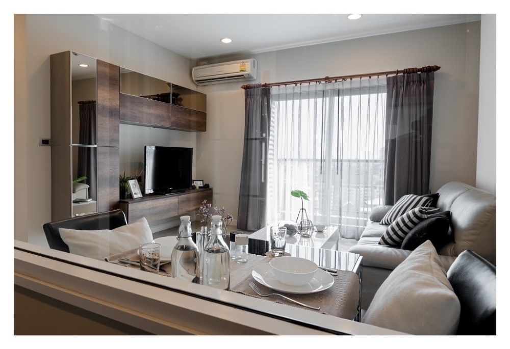 For RentCondoSukhumvit, Asoke, Thonglor : 🔐#PT2412_016🔐🗓️Available and ready to move in 🗓️Floor Renovation (53.70 sq. m. 1 storey, 1 storey) The Clover Sukhumvit 34