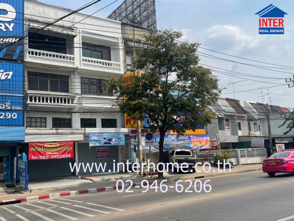 For SaleShop HouseNawamin, Ramindra : Commercial building, 4 floors, 17 sq m. Commercial building, Soi Khubon 14, Soi Ram Intra 71, near fresh market, Km. 8, Ram Intra Road, Chorakhe Bua Subdistrict, Bang Kapi District, Bangkok