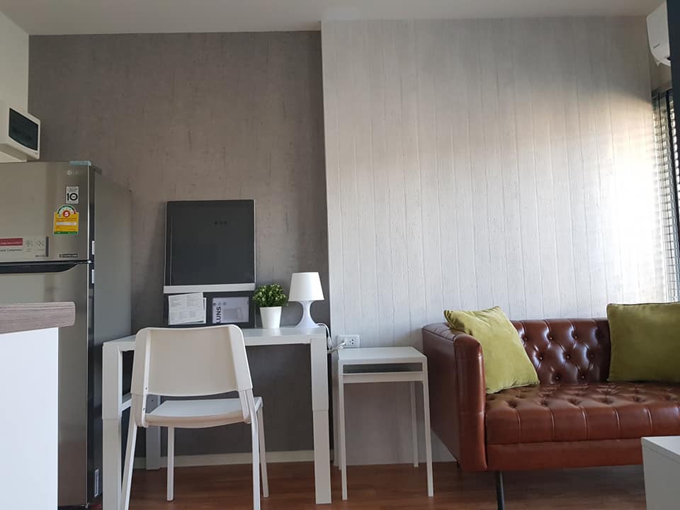 For RentCondoRattanathibet, Sanambinna : For rent *Beautiful room* Fully furnished* Lumpini Ville Condo, Phra Nang Klao-Riverview, near MRT Sai Ma