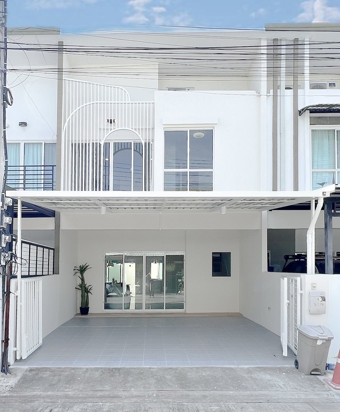 For SaleTownhouseRattanathibet, Sanambinna : For sale: 2-storey townhouse, free transfer, City Sense project, Rattanathibet - Liang Muang Nonthaburi 13, Talat Khwan Subdistrict, Nonthaburi.