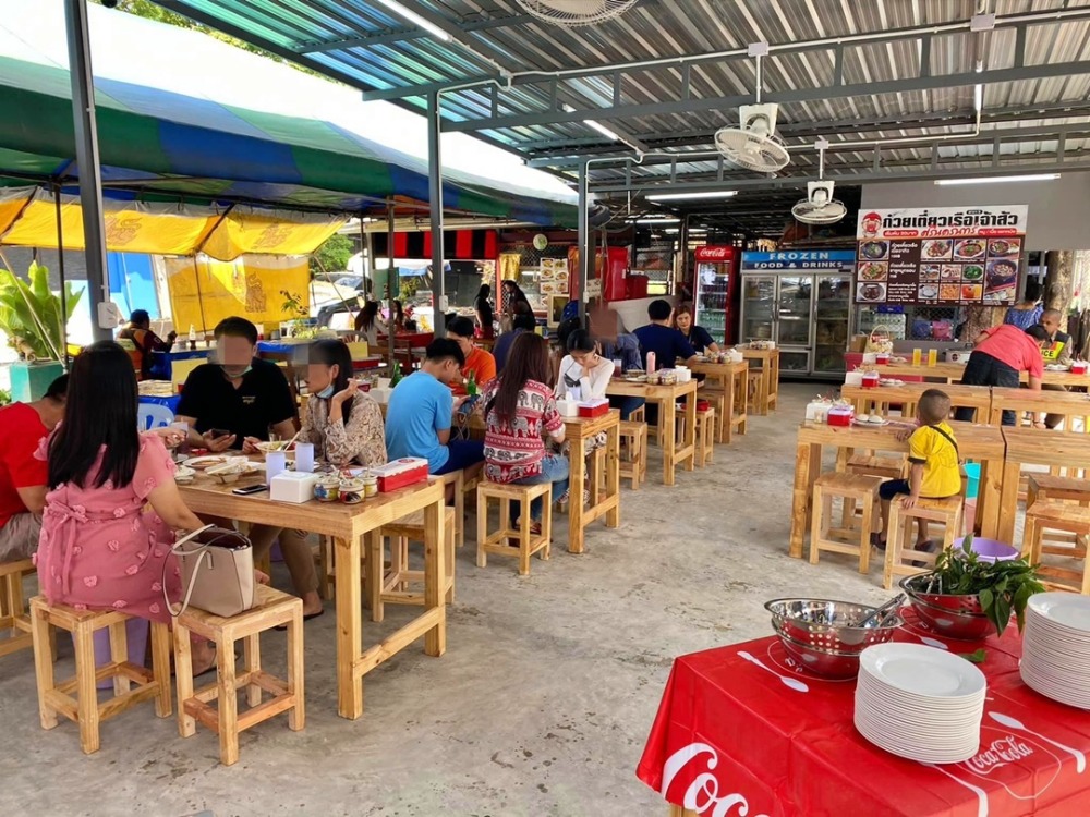 เซ้งร้านค้า ร้านอาหารลาดกระบัง สุวรรณภูมิ : เซ้งร้านก๋วยเตี๋ยว+โครงสร้าง เพียง 150,000 บ ซอยศรีนคริทร์40 ตรงข้ามเซเว่น มีที่จอดรถ