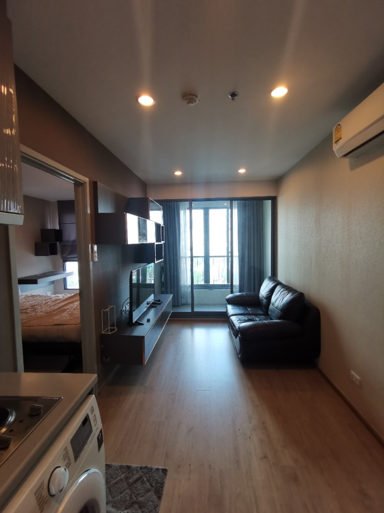 For RentCondoThaphra, Talat Phlu, Wutthakat : For rent Ideo Wutthakat - 1Bed, size 30 sq.m., Beautiful room, fully furnished.