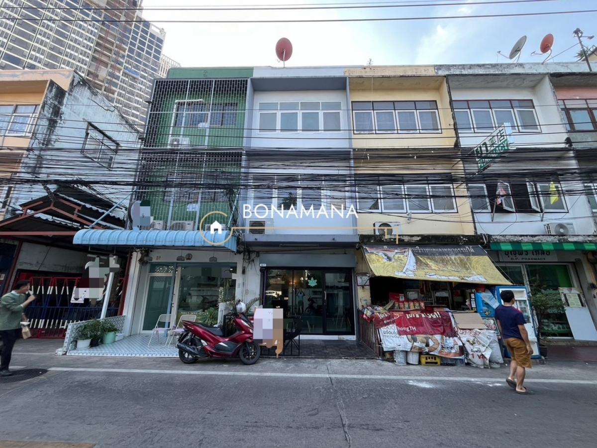 For RentShophouseSukhumvit, Asoke, Thonglor : Commercial building for rent Ekkamai (BTS Ekamai 550 meters)