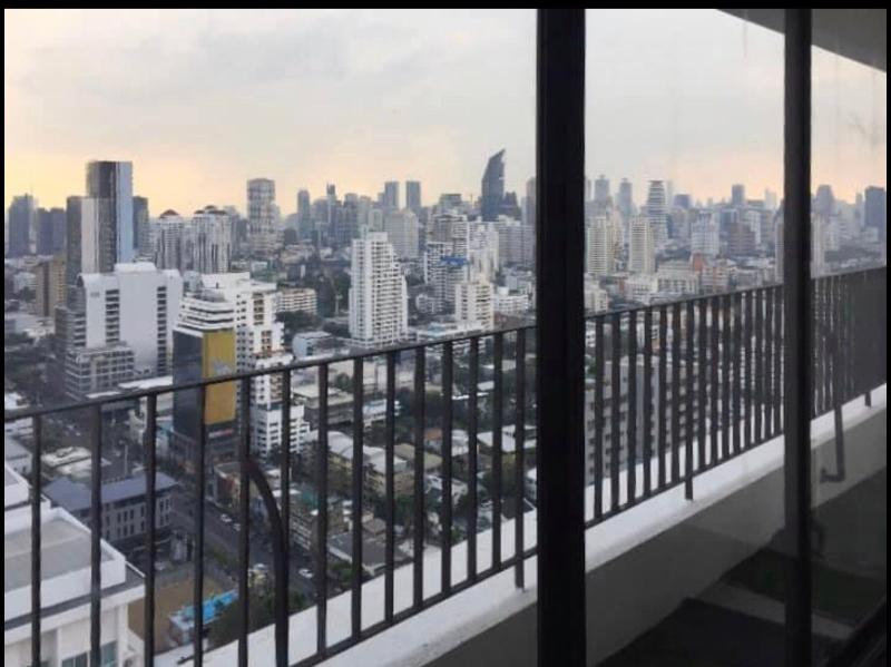 For RentCondoSukhumvit, Asoke, Thonglor : Condo For Rent Icon III 1 Bedroom 1 Bathroom 65 sqm