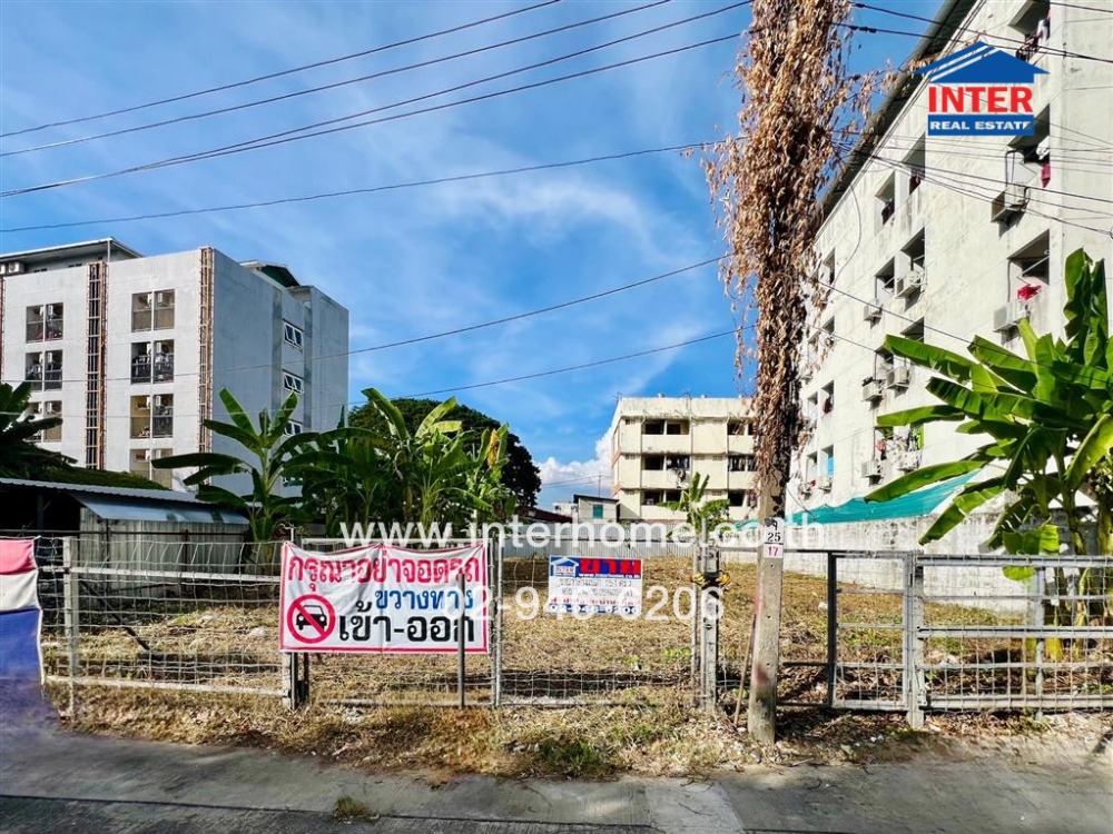 For SaleLandRatchadapisek, Huaikwang, Suttisan : Vacant land 151 sq.w. Vacant land, Soi Lat Phrao 83, Intersection 1, Pradit Manutham Road, Lat Phrao Road, Wang Thonglang District, Bangkok