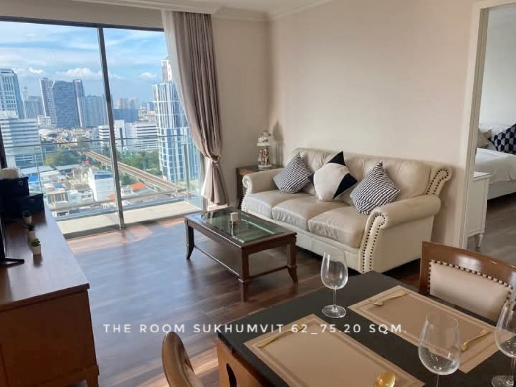 For SaleCondoOnnut, Udomsuk : Condo for sale, quality, corner room, river view, 2 bedrooms, THE ROOM Sukhumvit 62 (The Room Sukhumvit 62), 75.2 sq m. Inside the building, not noisy, near expressway and BTS