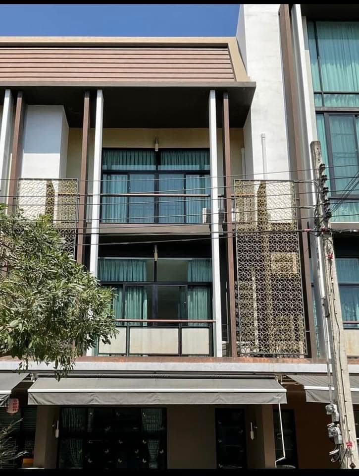 For RentTownhouseBang Sue, Wong Sawang, Tao Pun : Townhouse for rent, 3 floors, Flora Wongsawang Village