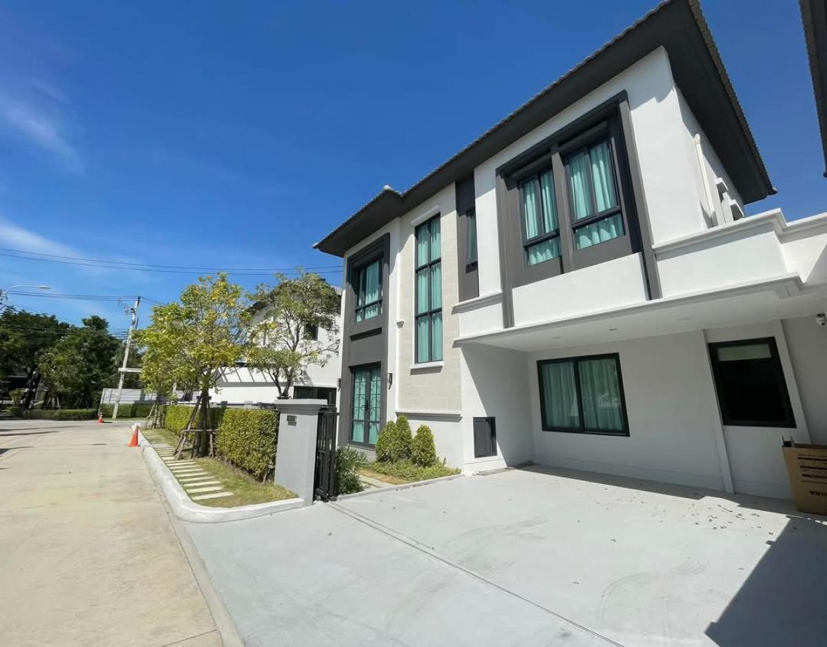 For RentHouseSamut Prakan,Samrong : #For rent, new twin house, beautiful, decorated, built in, beautiful, modern classic style 📌Grande Pleno project #Sukhumvit Bangna, next to Mega 700 meters