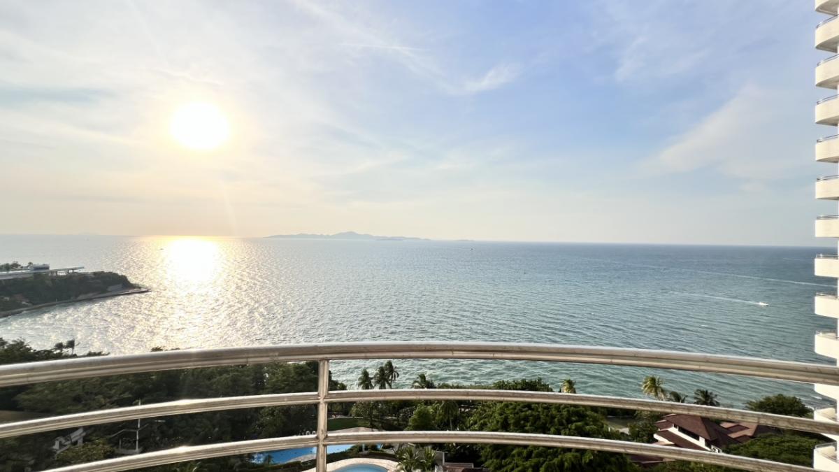 ขายคอนโดพัทยา บางแสน ชลบุรี สัตหีบ : For Sale 3 bedroom 4 bathroom Stunning Seaview