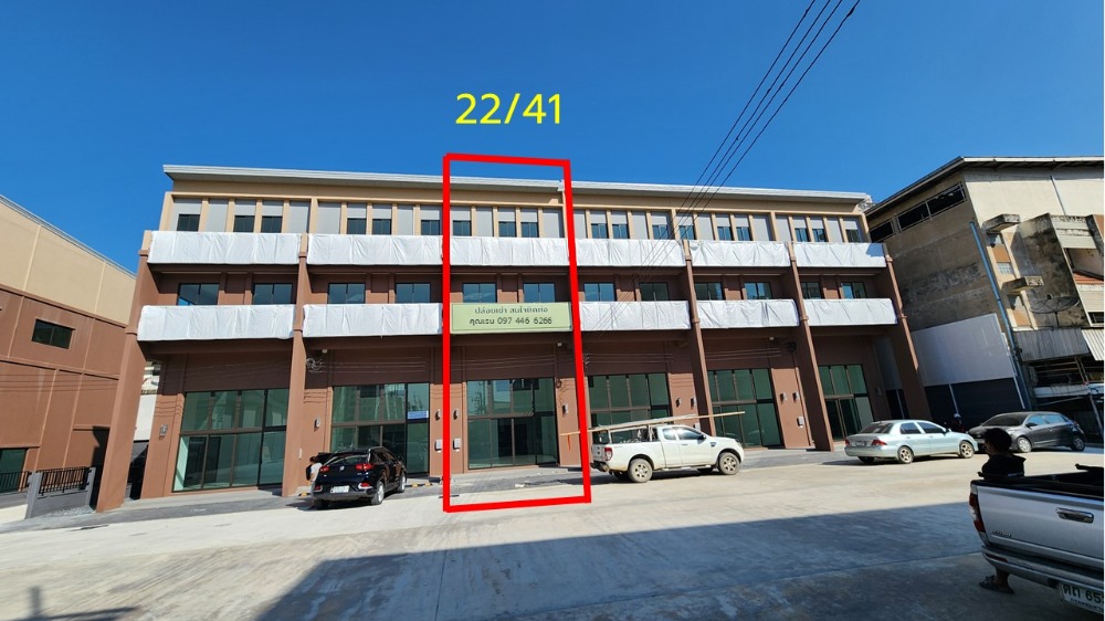 For RentShophouseVipawadee, Don Mueang, Lak Si : Commercial building for rent (new), 3.5 floors, width 5.9 meters, The Plant Citi, near Phahon Yothin Road, with parking lots