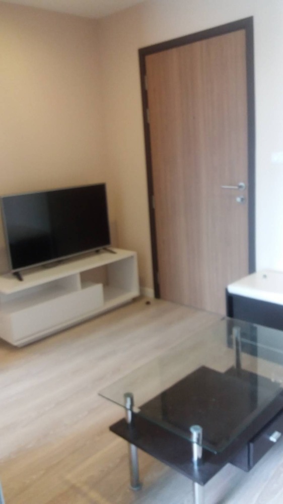 For RentCondoKhlongtoei, Kluaynamthai : for Rent!!! Metro Luxe Rama4 near BTS Phra Khanong 10 minutes, 1 bedroom, 1 bathroom, 30 sq m., 12,000 per month, vacant room, ready to move in