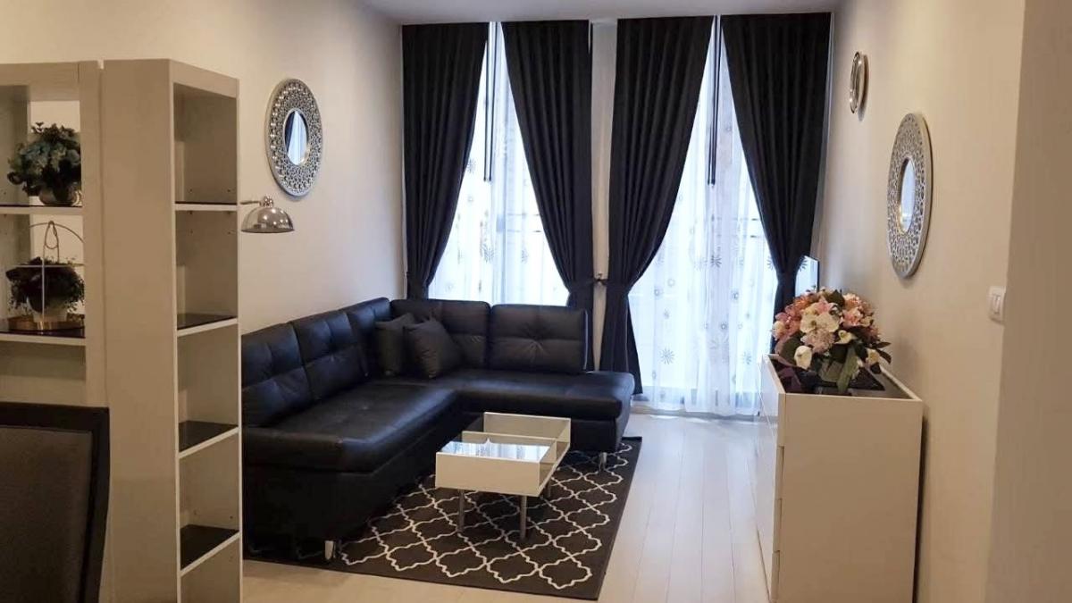 For RentCondoWitthayu, Chidlom, Langsuan, Ploenchit : Condo for rent: Luxurious apartment at Noble Ploenchit, near BTS Ploenchit