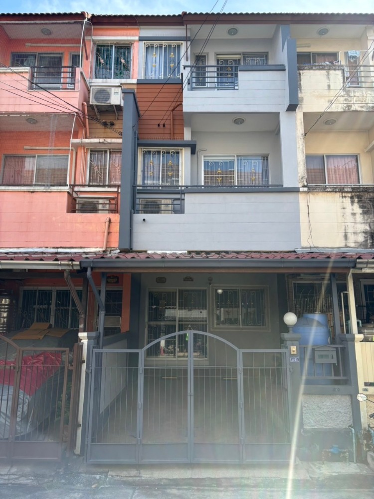 For RentTownhomeKasetsart, Ratchayothin : For rent - 3-storey townhouse, Ek Nakhon Village, near 5-way intersection, Watcharapol (RAR2412-1776)