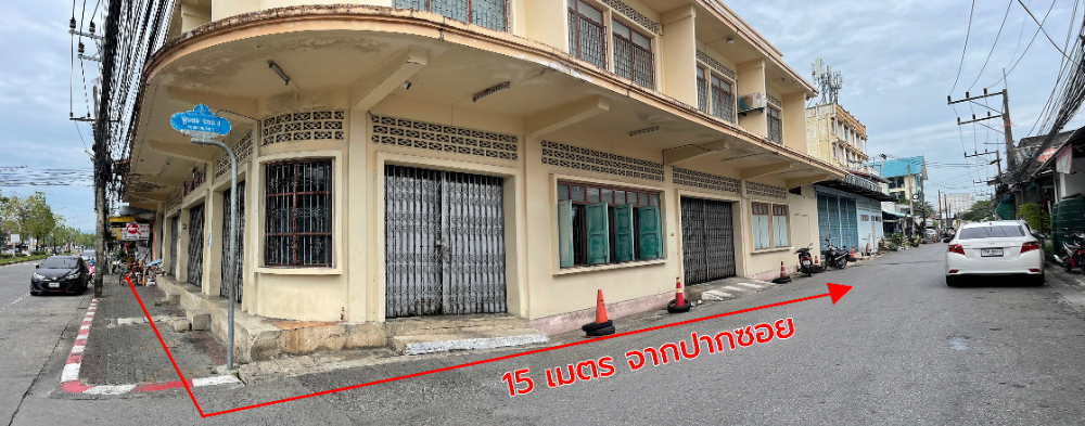 For SaleLandPhuket : Prime location land in the heart of Phuket city, depth 115.2 sq.w., 20 meters from the entrance of the alley.