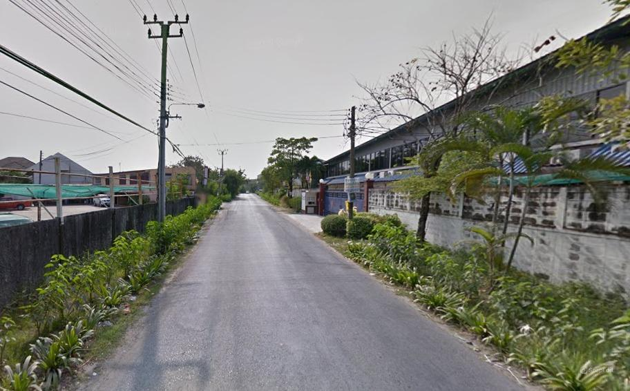 For SaleLandLadkrabang, Suwannaphum Airport : Urgent sale, cheap vacant land, Chaloem Phrakiat Rama 9 Soi 30, residential community area