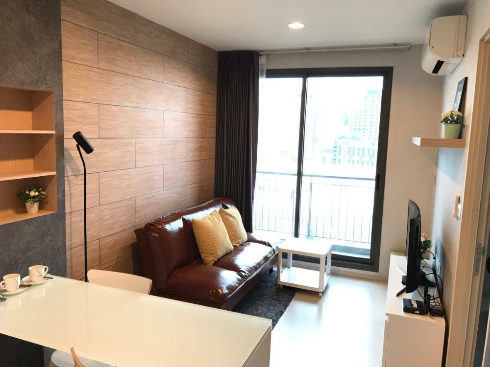 For SaleCondoSukhumvit, Asoke, Thonglor : For Sell Rhythm Sukhumvit 42 1 Bed 1 Bath 35 sqm. Floor 15 BTS Ekkamai - OJ_186_RT42