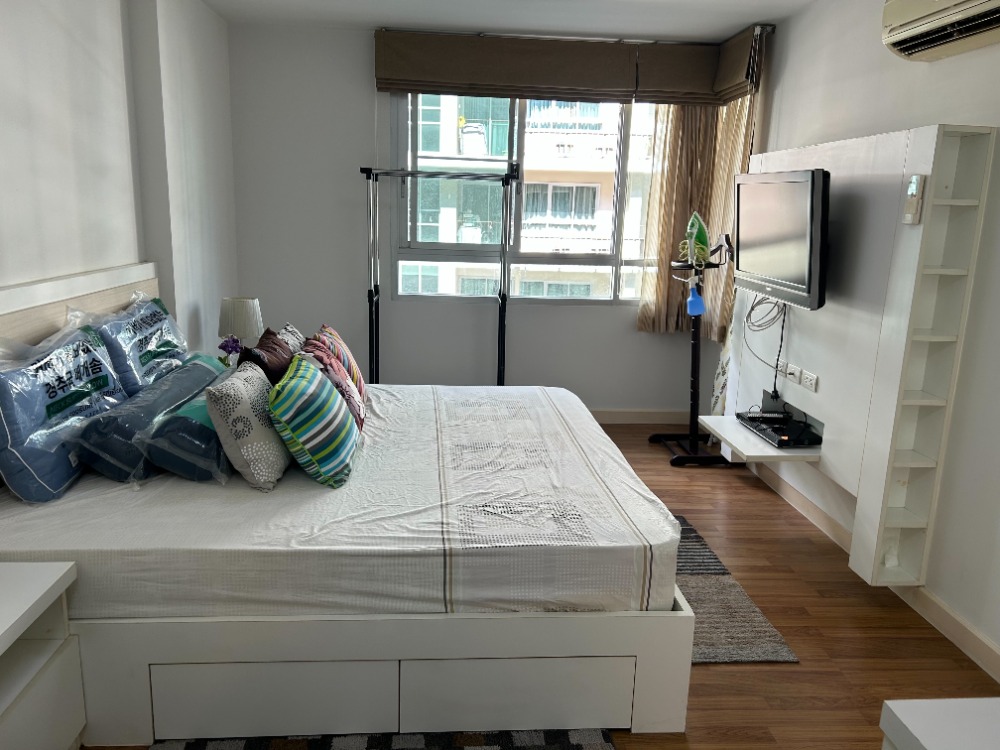 For RentCondoSukhumvit, Asoke, Thonglor : 1 Bedroom with Fully furnished for rent at The Clover Thonglor 18