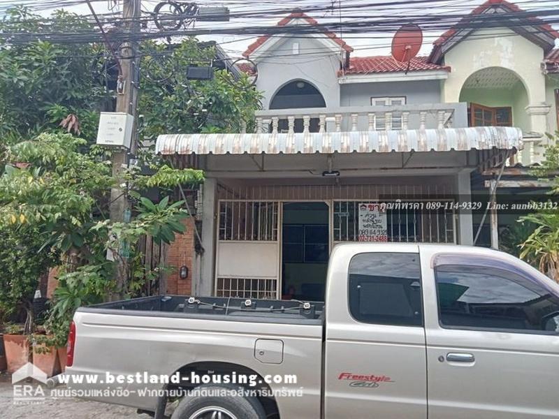 For SaleTownhouseLadprao101, Happy Land, The Mall Bang Kapi : For sale: 2-storey townhouse, 20.2 square wah, Lat Phrao 101, Soi 35, Pimthong Village, at the beginning of the alley ☎️☎️Interested persons, please contact: Ms. Thiprada Tel. 089-114-9329