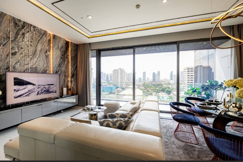 For SaleCondoSukhumvit, Asoke, Thonglor : Vittorio 39 For Sale luxury unit Near BTS Phromphong 56.5 MB Call: 0635925888