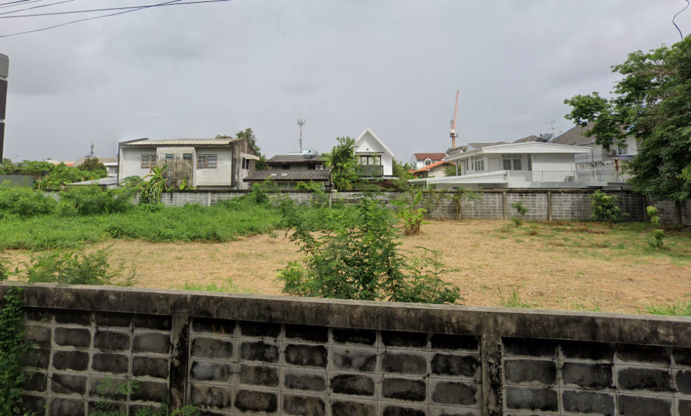 For SaleLandYothinpattana,CDC : For sale: vacant plot of 3 ngan behind HomePro Ram Intra