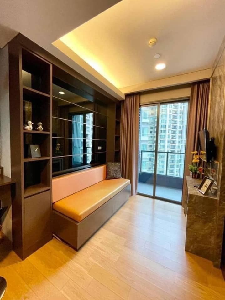 For RentCondoSukhumvit, Asoke, Thonglor : Condo for rent, The Lumpini 24, 30 sq m, near BTS Phrom Phong