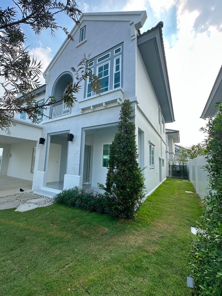 ให้เช่าบ้านบางนา แบริ่ง ลาซาล : LTH11332-House FOR RENT at Villaggio 3 Size 75 sqw. 227 sqm. 4 beds 5 baths Near Mega Bangna ONLY 110K/Month