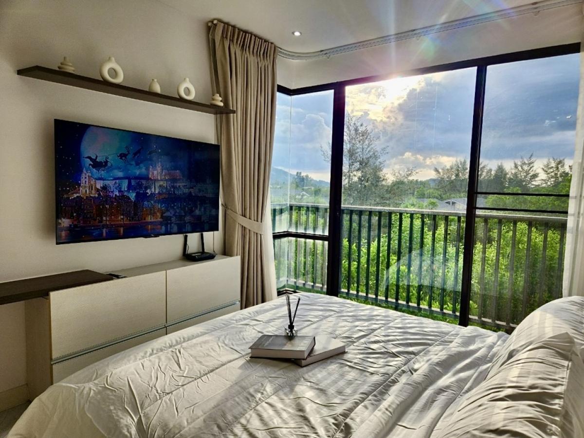 For RentCondoPhuket : 𝐒𝐭𝐮𝐧𝐧𝐢𝐧𝐠 𝐯𝐢𝐞𝐰 𝐟𝐫𝐨𝐦 𝐭𝐡𝐞 𝐛𝐞𝐝𝐫𝐨𝐨𝐦.🌅🌇