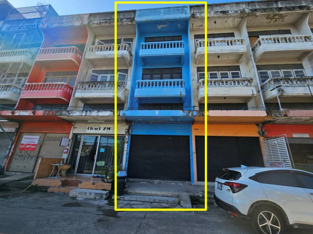 For SaleShophouseNonthaburi, Bang Yai, Bangbuathong : Commercial building for sale, Bang Bua Thong, 15 sq m, Soi Buathong Thani Village