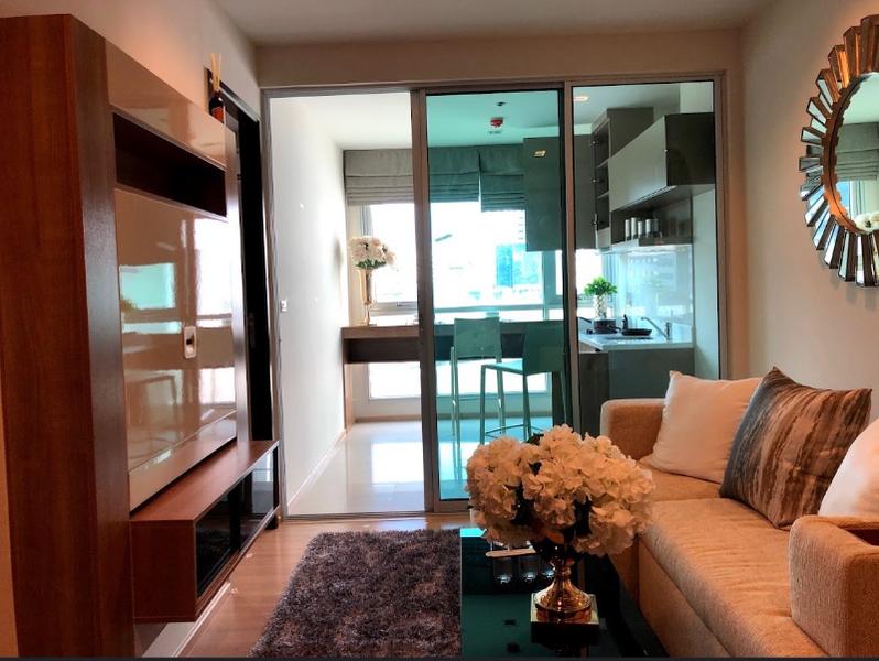 For SaleCondoSathorn, Narathiwat : Condo For Sale Rhythm Sathorn 1 Bedroom 1 Bathroom 45 sqm