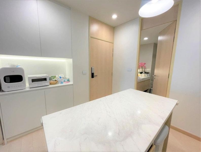 For SaleCondoSilom, Saladaeng, Bangrak : Condo For Sale Silom Suite 3 Bedroom 2 Bathroom 113.74 sqm