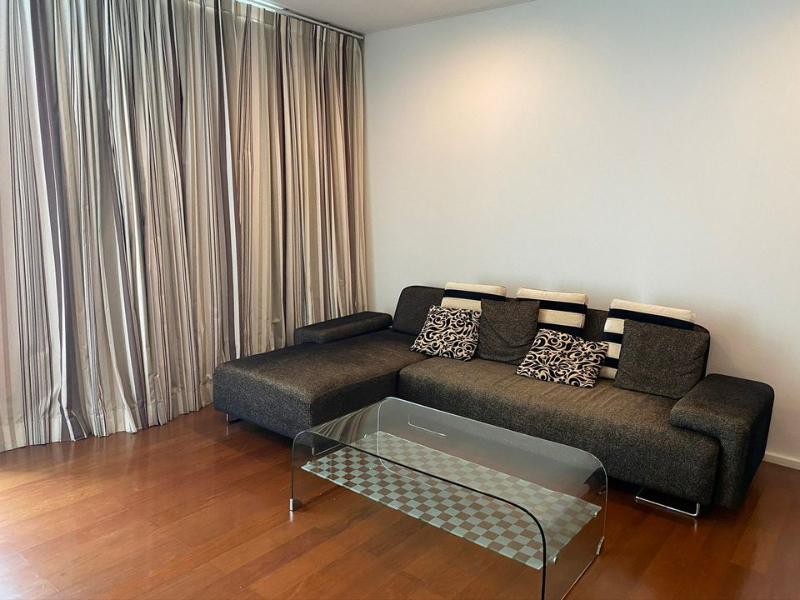 For SaleCondoSukhumvit, Asoke, Thonglor : For Sale Wind Sukhumvit 23 2 Bed 9.65 mb