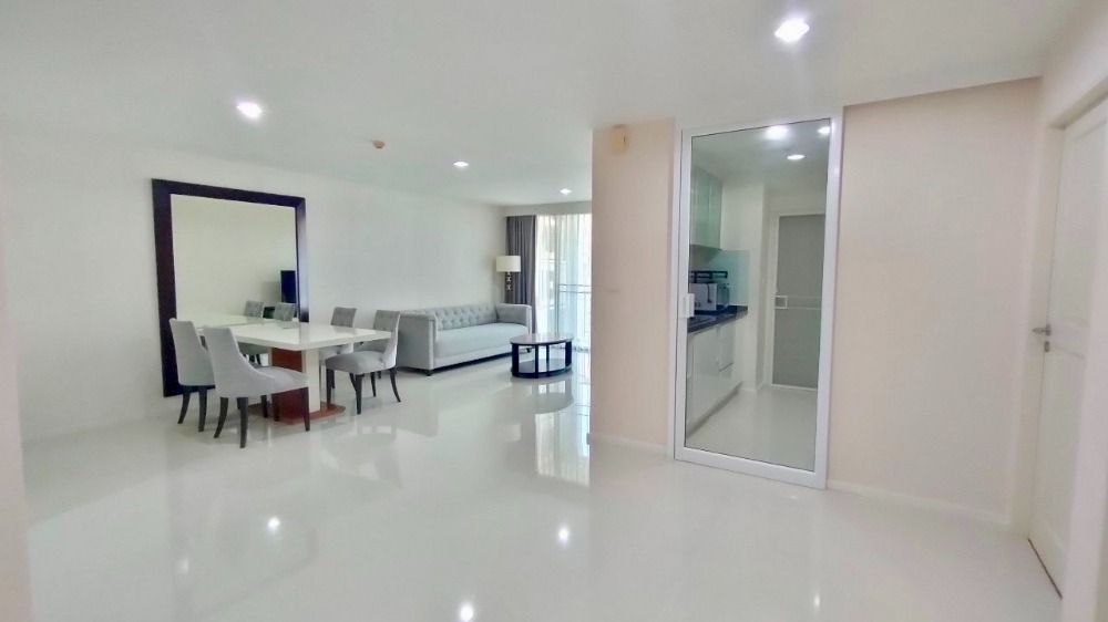 For SaleCondoSukhumvit, Asoke, Thonglor : For sale: Pearl Residence Sukhumvit 24, 3 bedroom condo, excellent location, 200 meters to BTS Phrom Phong, behind Emporium