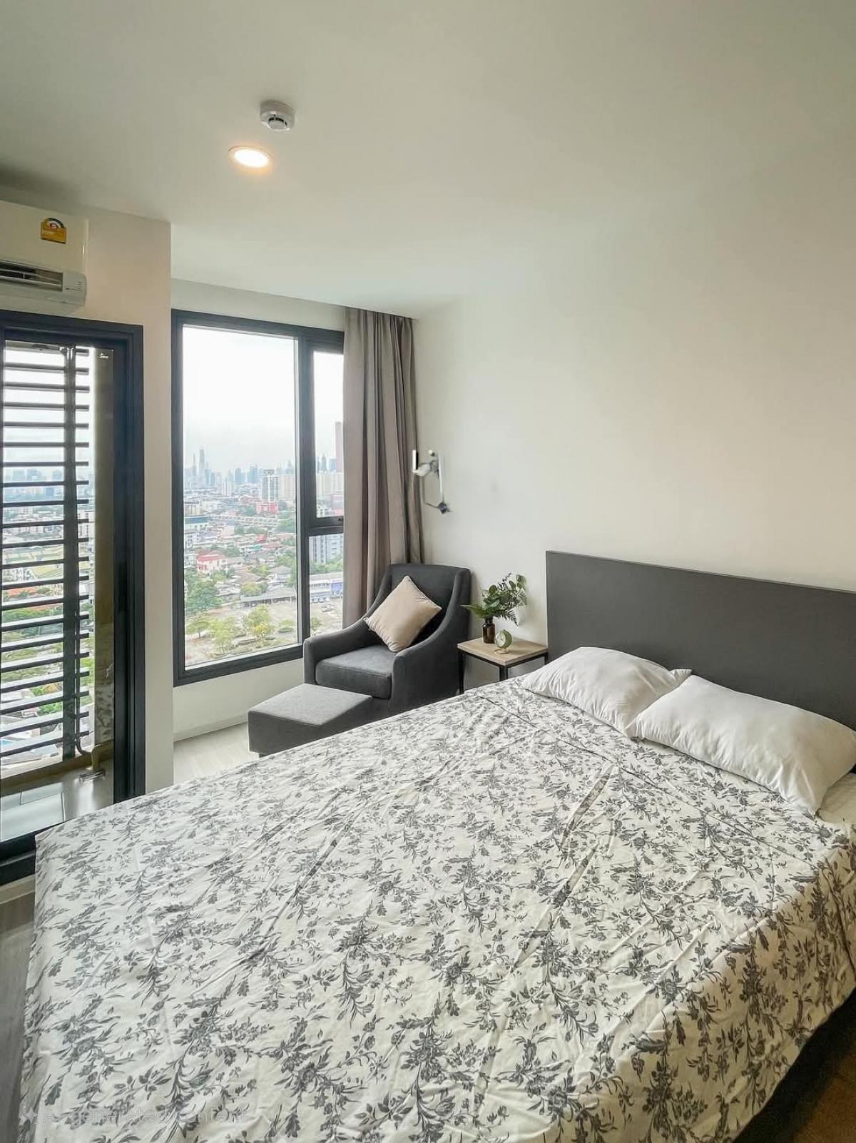 For RentCondoSapankwai,Jatujak : 🔥Denim Condo Chatuchak, brand new room, ready to move in immediately, near BTS and MRT, with a shuttle van to BTS.