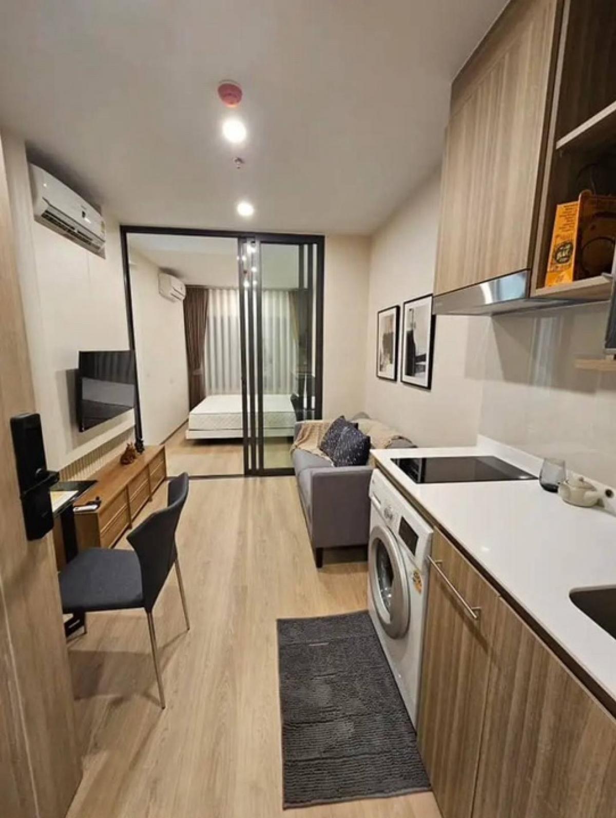 For RentCondoKhlongtoei, Kluaynamthai : For Rent!! Life Rama4-Asoke Rent Price!! 23,900฿ per month❤️‍🔥1 Bedroom size 29 sq.m. Contract Aomam (agent) Tel./Line id : 0955871692 WhatsApp : +66 95 587 1692