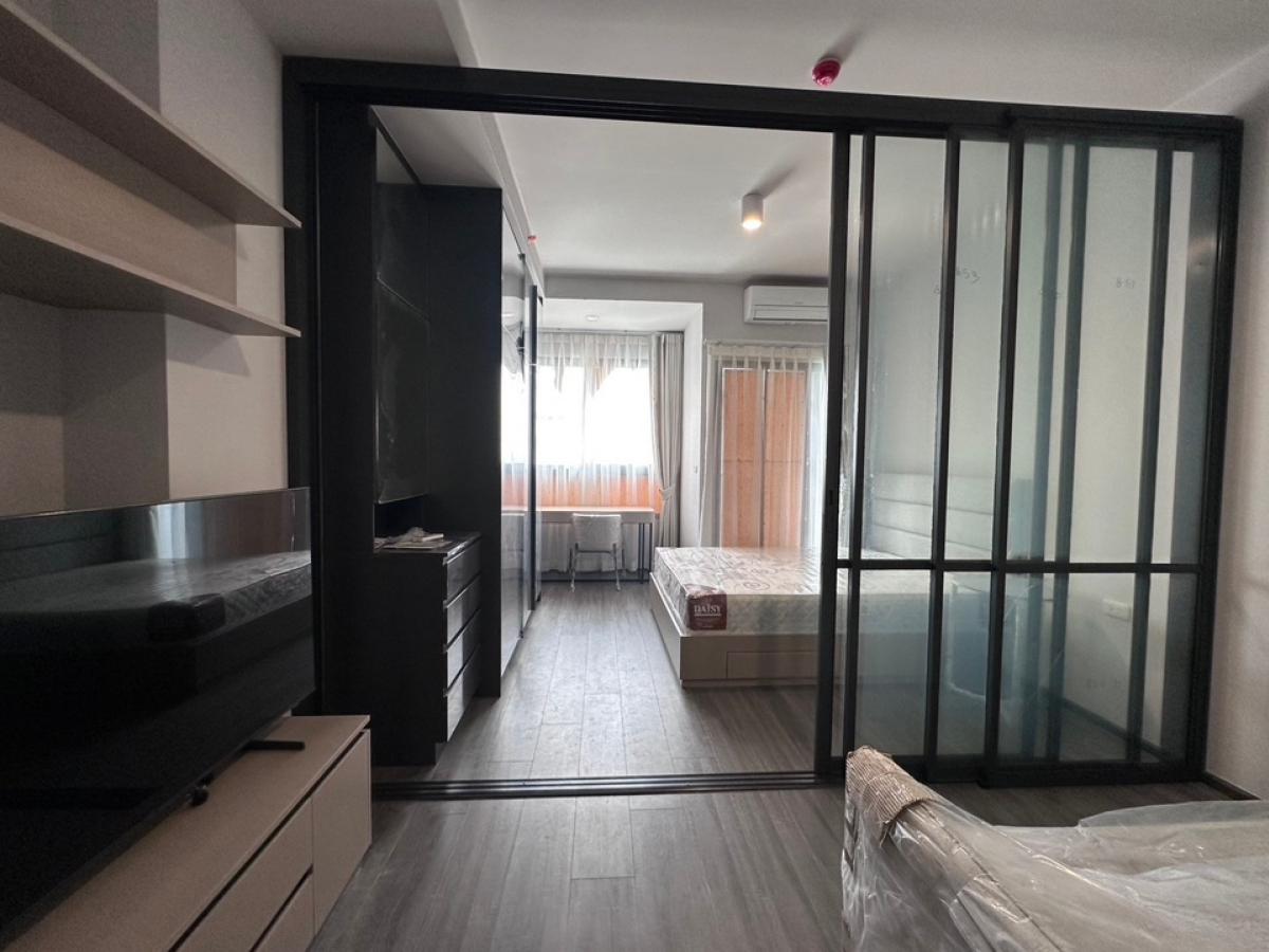 ให้เช่าคอนโดคลองเตย กล้วยน้ำไท : For Rent!! Ideo Sukhumvit - Rama 4 Rent Price!! 23,000฿ per month❤️‍🔥1 Bedroom size 30.07 sq.m. Contract Aomam (agent) Tel./Line id : 0955871692 WhatsApp : +66 95 587 1692