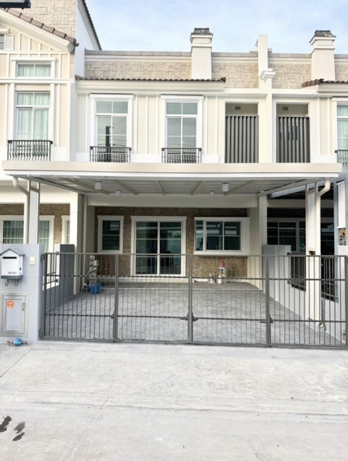 For RentTownhouseBangna, Bearing, Lasalle : For rent: 2-storey townhouse 🏡 Indy Bangna-Ramkhamhaeng 2, 3 bedrooms, 3 bathrooms, beautifully decorated, with furniture