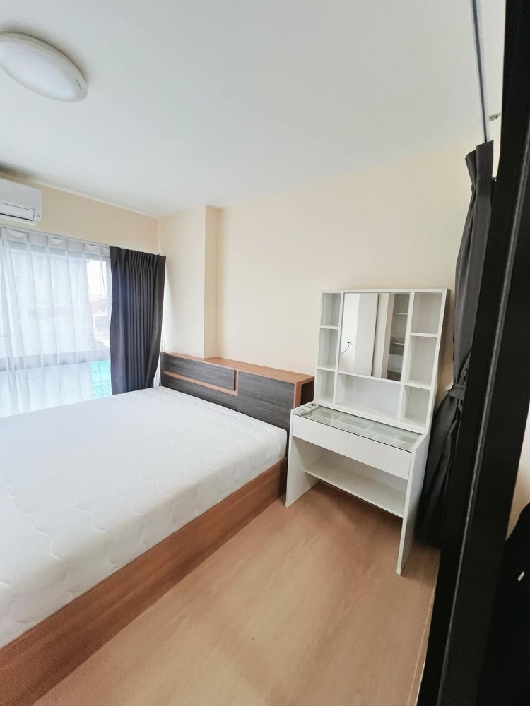 For RentCondoPathum Thani,Rangsit, Thammasat : For rent 8,500 baht Ploen Ploen Condominium Rangsit-Future Park Buidling B ready to move in. The owner is renting it himself.