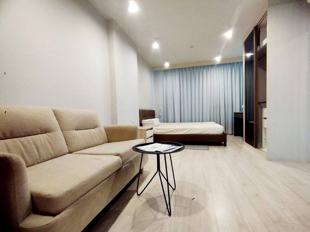 For RentCondoKaset Nawamin,Ladplakao : Urgent‼️Beautiful room 🔥🔥🔥 For rent U Condo Kaset-Nawamin, beautiful room, exactly as shown in the picture, fully furnished‼️Ready to move in (reply chat very quickly)