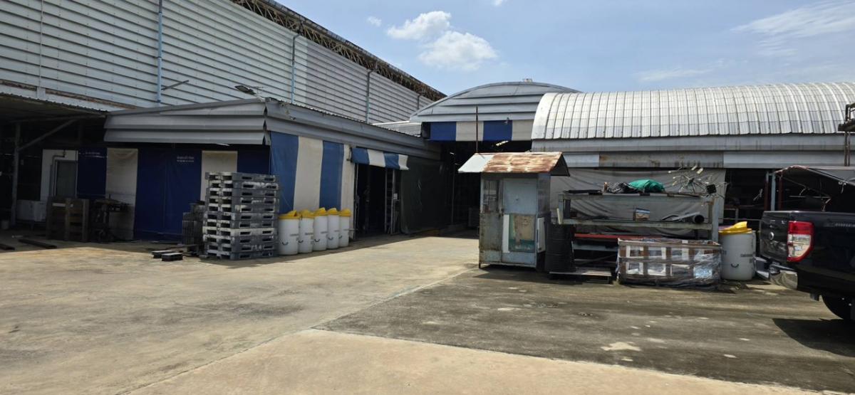 ขายโรงงานสมุทรปราการ สำโรง : Factory for sale with Factory license certification on title deeds 14-2-78 Rai (5,878 SQWA.,) on Sumut Prakarn, THAILAND.