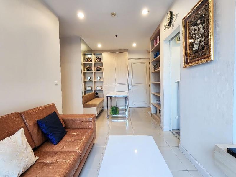 For SaleCondoWongwianyai, Charoennakor : For Sale Q House Condo Sathorn 2 Bed 8.4 mb