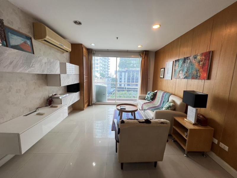 For SaleCondoSukhumvit, Asoke, Thonglor : For Sale Serene Place Sukhumvit 24 2 Bed 8.5 mb