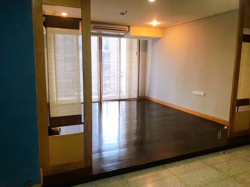 For SaleCondoSukhumvit, Asoke, Thonglor : Condo For Sale Asoke Place 2 Bedroom 2 Bathroom 161 sqm