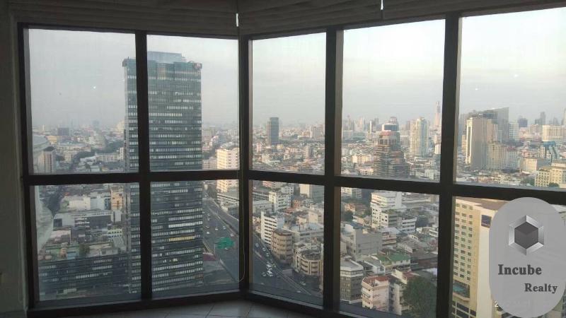 For SaleCondoSilom, Saladaeng, Bangrak : For Sale State Tower 2 Bed 13 mb