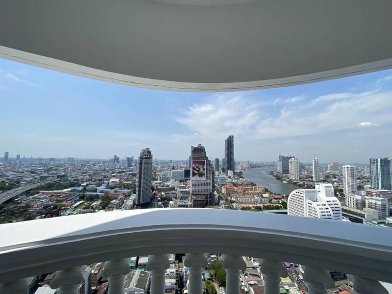 For SaleCondoSilom, Saladaeng, Bangrak : Condo For Sale State Tower Studio 173.84 sqm