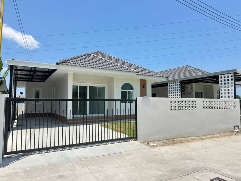 For SaleHouseSriracha Laem Chabang Ban Bueng : Newly built house for sale, 3 bedroom detached house, Sahapat Group, Sriracha