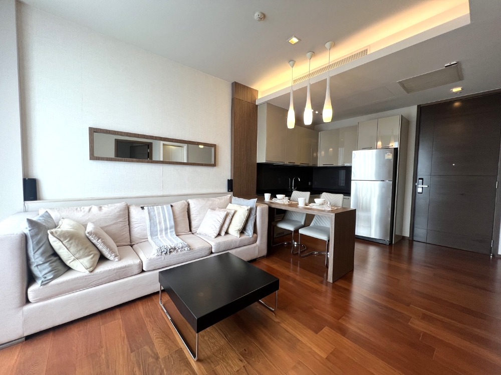 For SaleCondoSukhumvit, Asoke, Thonglor : Luxurious condo at Thonglor Area “Quattro by Sansiri” 1 bed 1 bath, good location for investment plus concierge service, close to Marche Thonglor