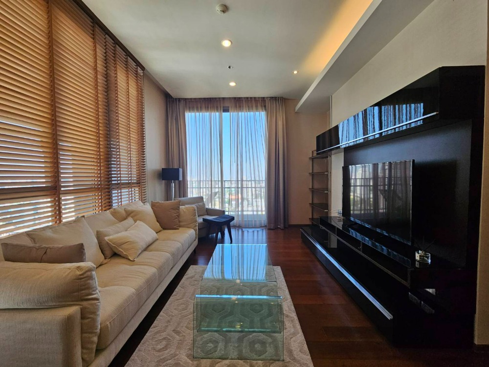 For SaleCondoSukhumvit, Asoke, Thonglor : Luxurious condo at Thonglor Area “Quattro by Sansiri” 2 bed 2 bath, good location for investment plus concierge service, close to Marche Thonglor